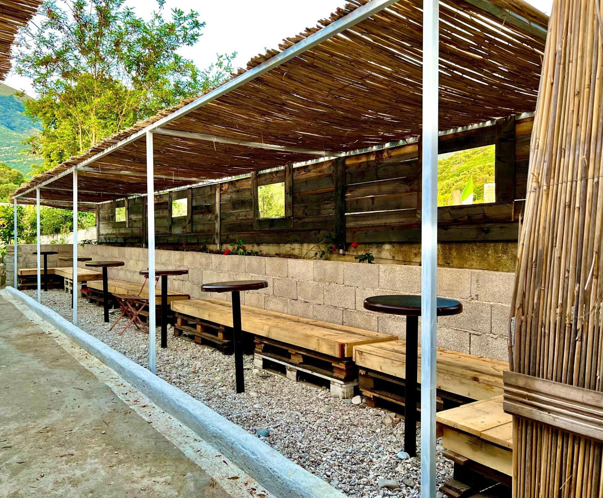 Garden Villa Naza Piqeras Extérieur photo